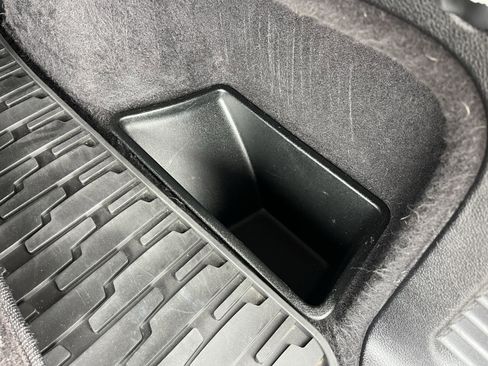 Used 2018 Jeep Grand Cherokee Limited AWD/4WD image 32