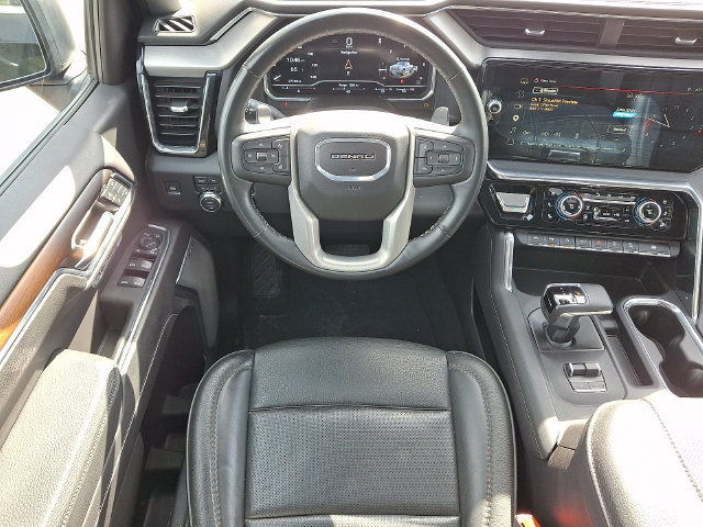 Used 2024 GMC Sierra 1500 Denali w/ Denali Reserve Package AWD/4WD image 3