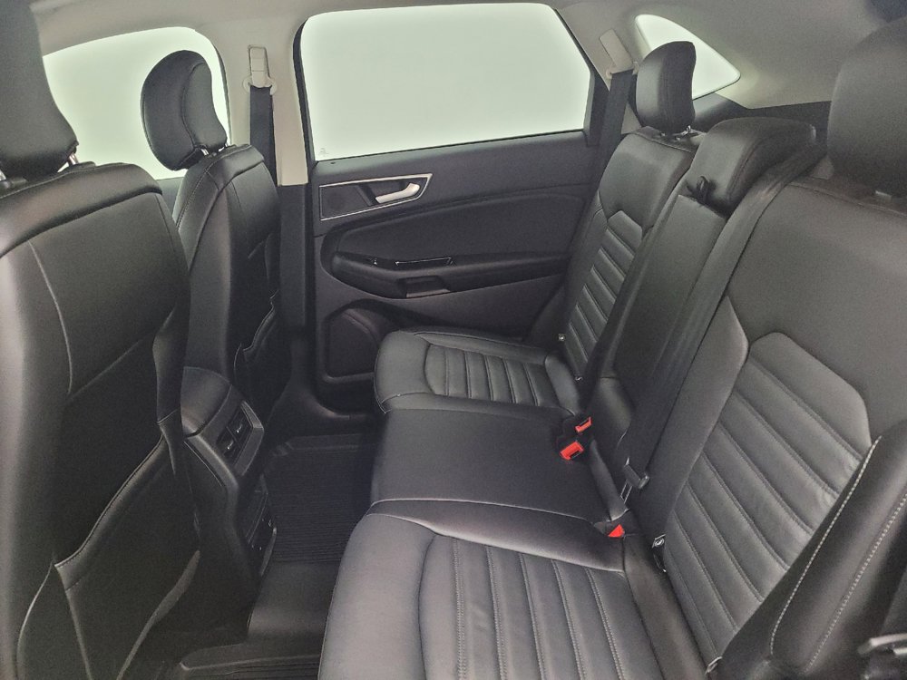 Used 2018 Ford Edge SEL w/ Equipment Group 201A AWD/4WD image 18