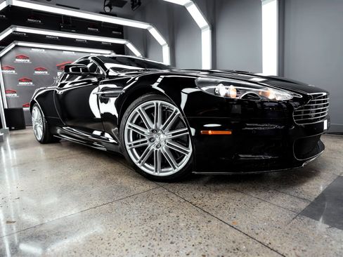 Used 2009 Aston Martin DBS Coupe RWD image 4