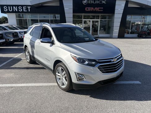 Used 2018 Chevrolet Equinox Premier image 1