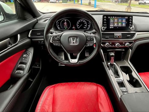 Used 2019 Honda Accord Sport image 6