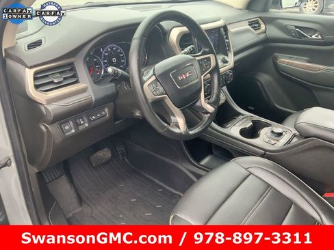 Used 2023 GMC Acadia Denali w/ Denali Technology Package image 10