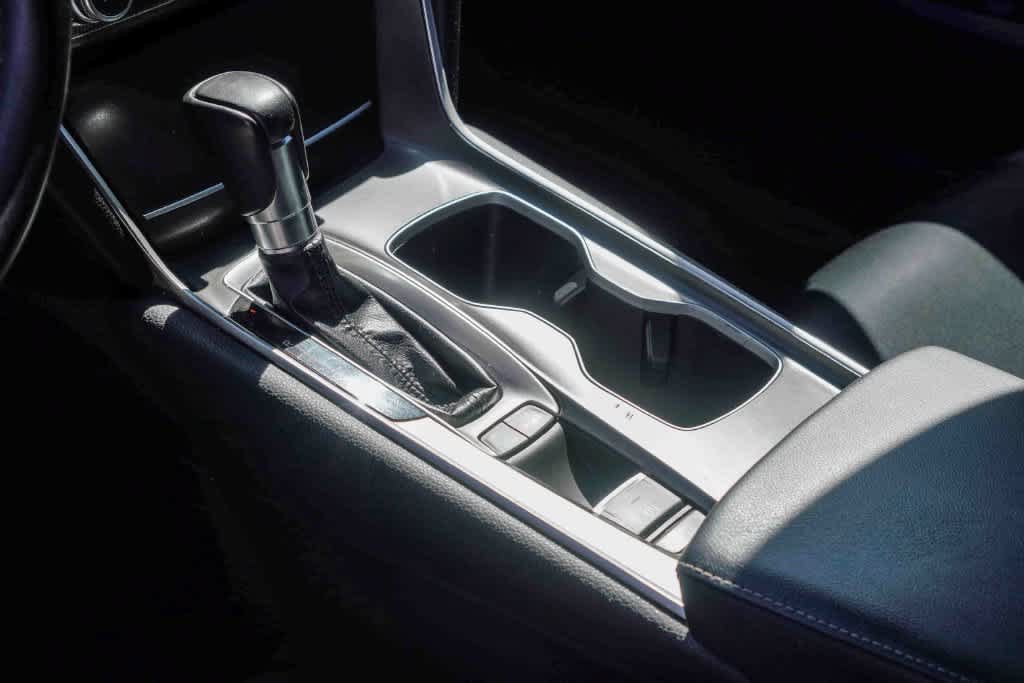 Used 2018 Honda Accord Sport image 18