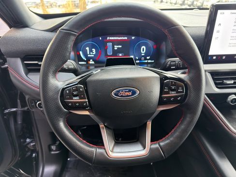 Certified 2025 Ford Explorer ST-Line w/ ST-Line Street Pack image 22