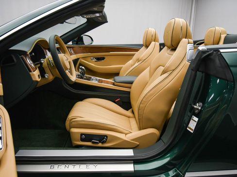 New 2026 Bentley Continental GTC image 19