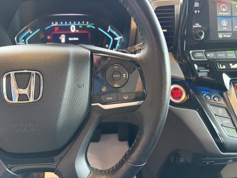 Used 2018 Honda Odyssey Elite image 19
