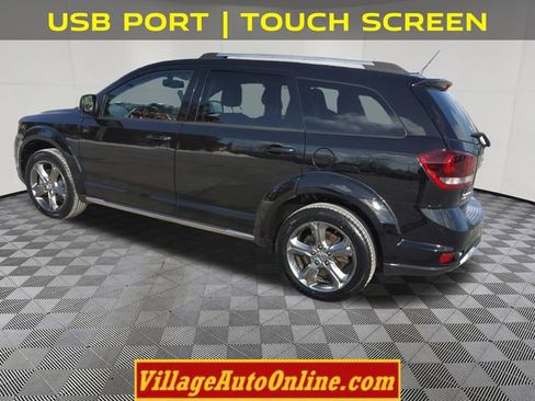 Used 2017 Dodge Journey Crossroad image 2