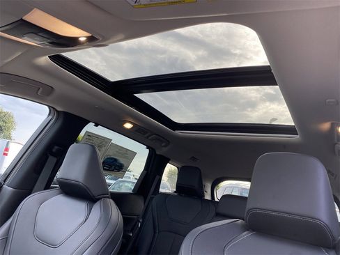 Certified 2026 INFINITI QX60 Luxe w/ Cargo Package image 37