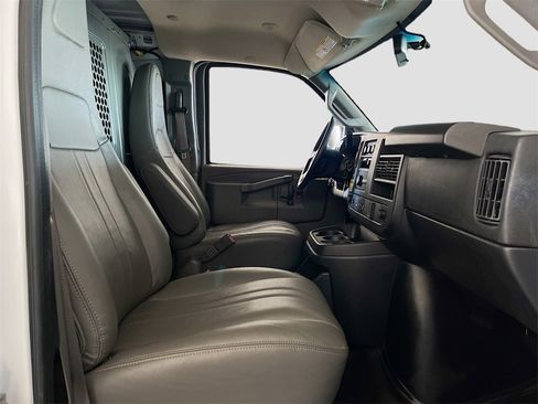 Used 2023 Chevrolet Express 2500 w/ Driver Convenience Package image 27