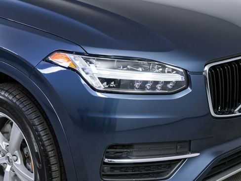 Used 2019 Volvo XC90 T5 Momentum image 37