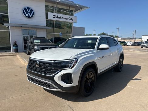 New 2026 Volkswagen Atlas Cross Sport SE AWD/4WD image 1