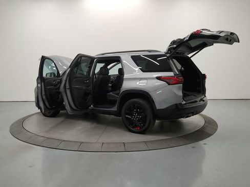 Used 2023 Chevrolet Traverse Premier w/ Redline Edition FWD image 14