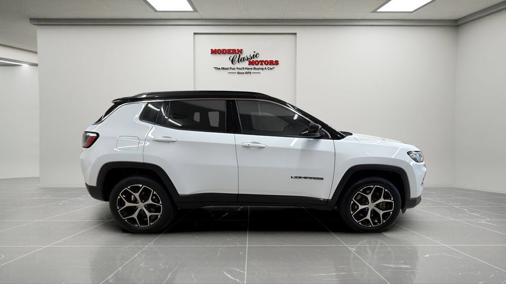 Used 2024 Jeep Compass Limited AWD/4WD image 8