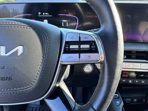 Used 2025 Kia Telluride EX X-Line AWD/4WD image 17