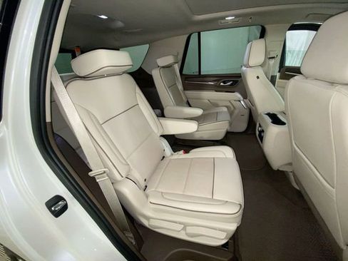 Used 2024 GMC Yukon Denali AWD/4WD image 14