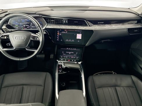 Used 2021 Audi e-tron Premium AWD/4WD image 21
