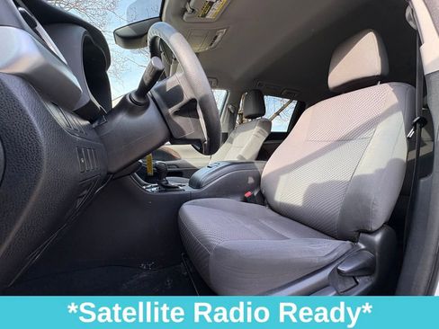 Used 2017 Toyota Highlander LE image 15