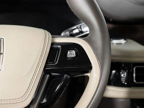 Used 2021 Lincoln Aviator Reserve w/ Class IV Trailer Tow Package image 34