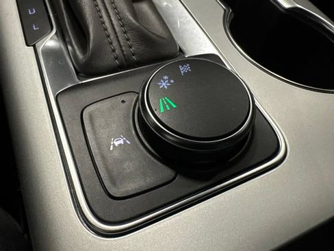Used 2024 Chevrolet Blazer LT w/ LPO, Floor Liner Package FWD image 23