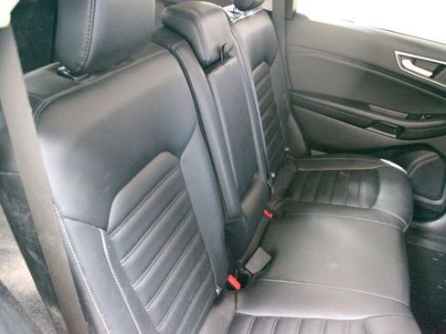 Used 2023 Ford Edge SEL AWD/4WD image 9