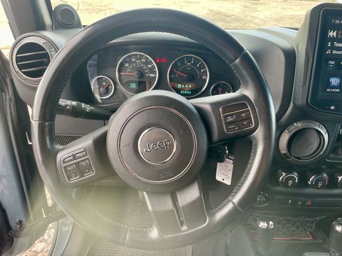 Used 2014 Jeep Wrangler Unlimited Sport w/ Quick Order Package 24S AWD/4WD image 12