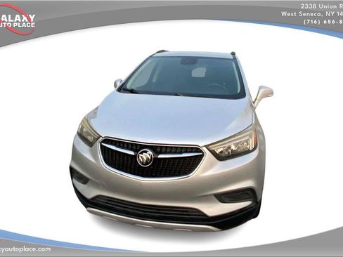 Used 2017 Buick Encore Preferred FWD image 2