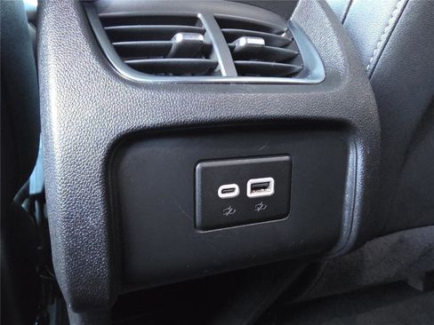Used 2024 Chevrolet Blazer LT FWD image 33