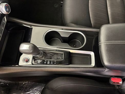 Used 2024 Nissan Altima 2.5 SV image 27