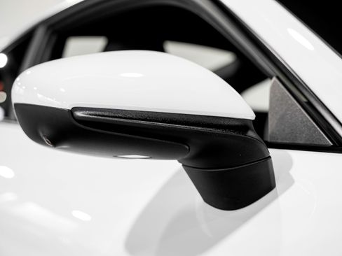 Used 2023 Porsche 911 Carrera w/ Premium Package image 40