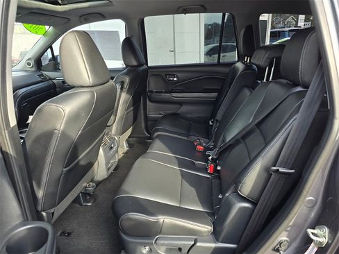 Used 2016 Honda Pilot EX-L image 18