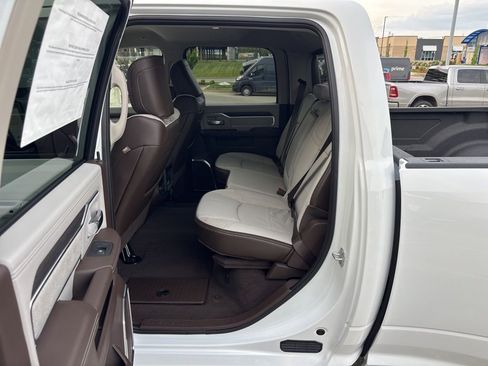 New 2026 RAM 3500 Laramie AWD/4WD image 10
