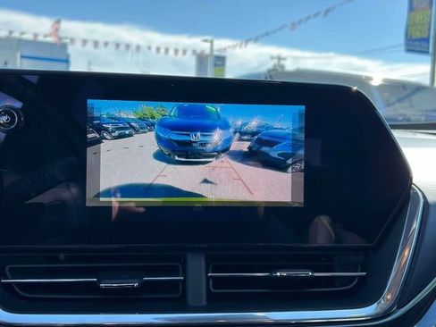 Certified 2024 Chevrolet Trax ACTIV FWD image 28