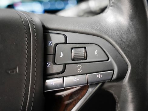 Used 2022 Cadillac Escalade ESV Sport Platinum w/ LPO, ONYX Package AWD/4WD image 16