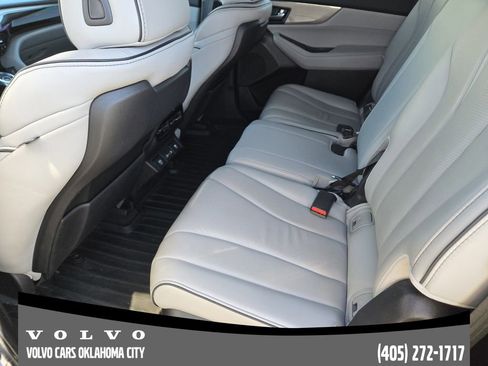 Used 2022 Acura MDX SH-AWD w/ Advance Package image 29