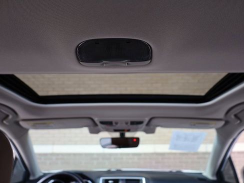 Used 2018 Subaru Outback 3.6R Touring w/ Popular Package #3 image 12