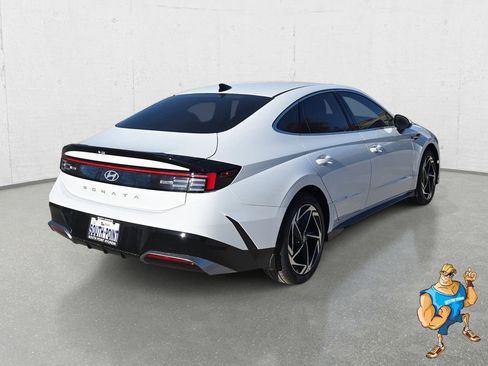 New 2026 Hyundai Sonata SEL image 5