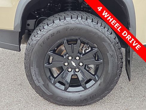 Used 2021 Chevrolet Colorado ZR2 w/ ZR2 Dusk Special Edition AWD/4WD image 7