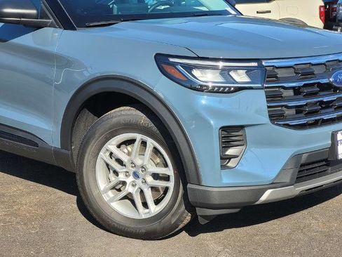 New 2026 Ford Explorer Active image 3