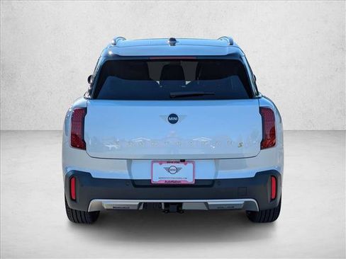 New 2025 MINI Cooper Countryman SE image 8