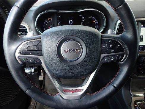 Used 2018 Jeep Grand Cherokee Trailhawk w/ Trailhawk Luxury Group AWD/4WD image 10