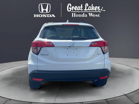 Used 2017 Honda HR-V LX image 4