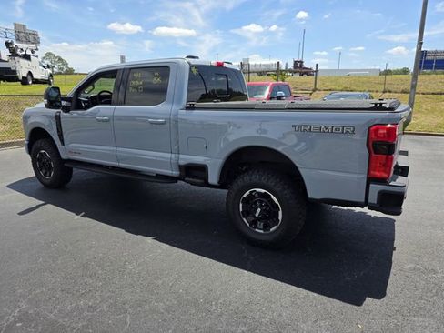 Used 2025 Ford F250 Lariat w/ Lariat Ultimate Package image 7