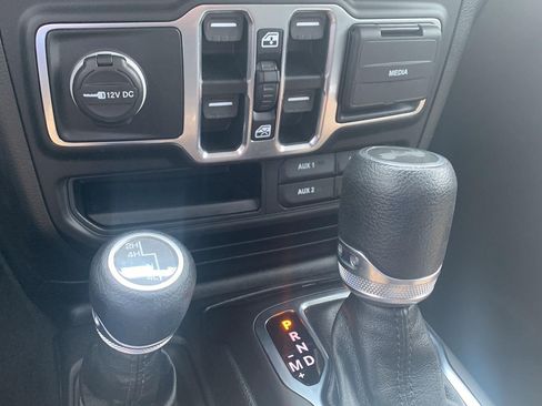 Used 2020 Jeep Wrangler Unlimited Sport AWD/4WD image 12