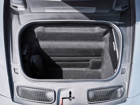 Used 2025 Porsche 911 GT3 RWD image 22