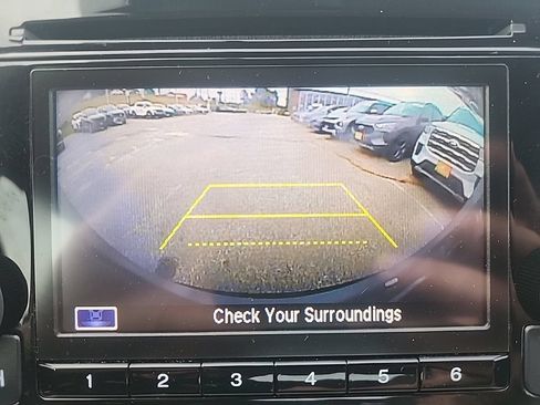 Used 2020 Honda HR-V LX image 17