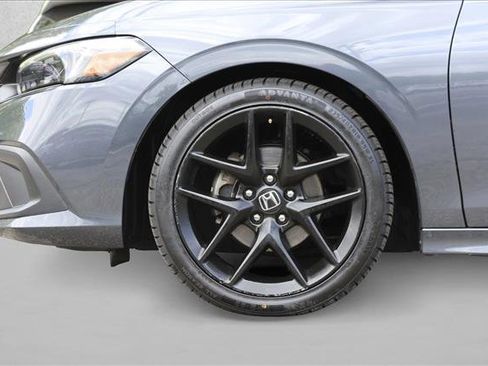 Used 2022 Honda Civic Sport image 9