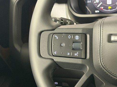 New 2026 Land Rover Defender 110 X AWD/4WD image 15