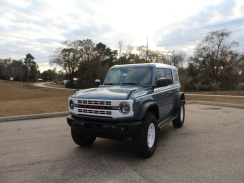 New 2025 Ford Bronco Heritage Edition image 7