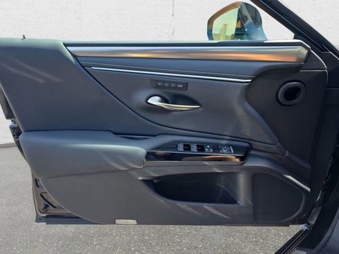 Certified 2025 Lexus ES 350 F Sport FWD image 25